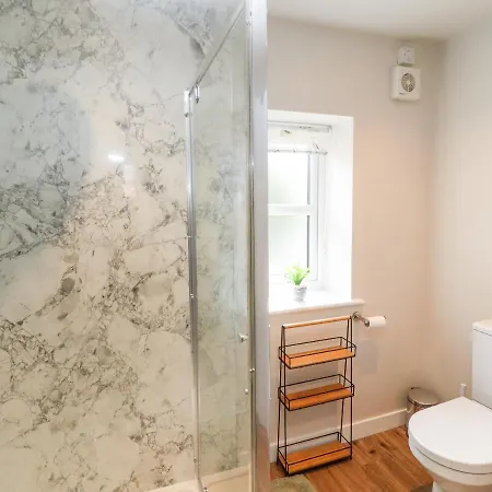 The Flat * 칼라일