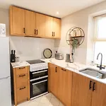The Flat * 칼라일