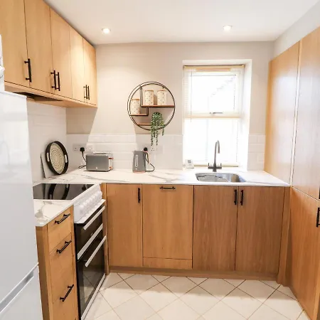 The Flat * Καρλάιλ